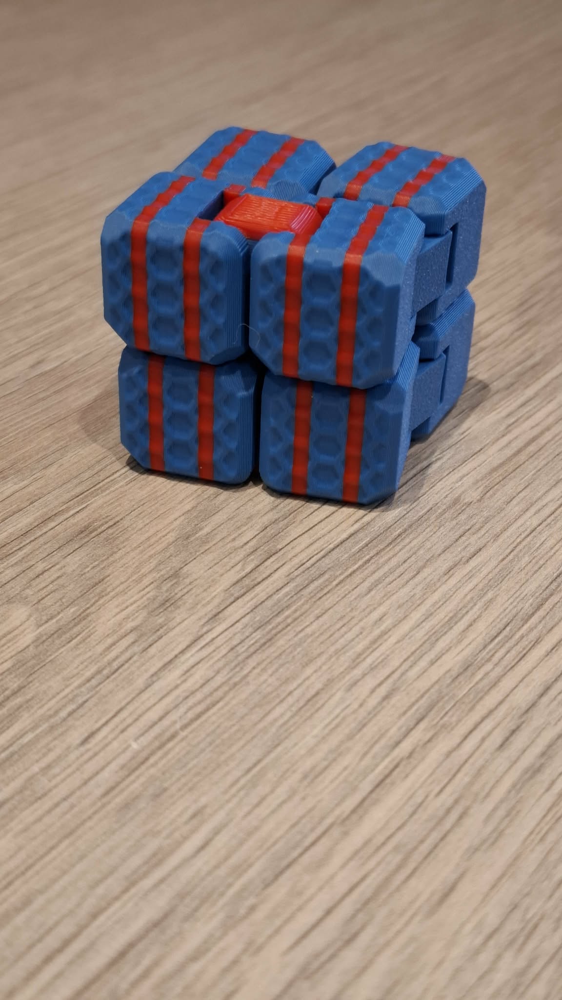 3D Fidget-Cube – Stress-Relief & Spillspaass